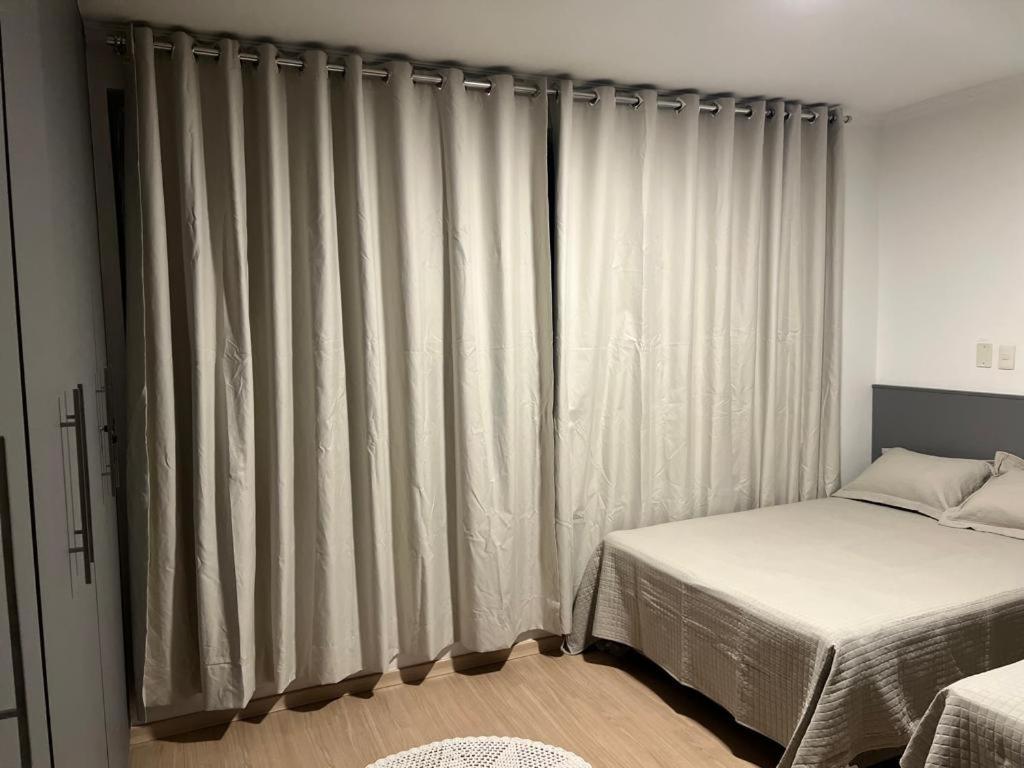 סאו פאולו Apartamento Para Pessoas De Familia Ou A Negocio, Ap Lindo Aconchegante No Bras Proximo Igreja Mundial,Mercado Municipal, 25 De Marco, Templo Salomao, Metro Dom Pedro Ll, Bancos, Mercado E Etc מראה חיצוני תמונה